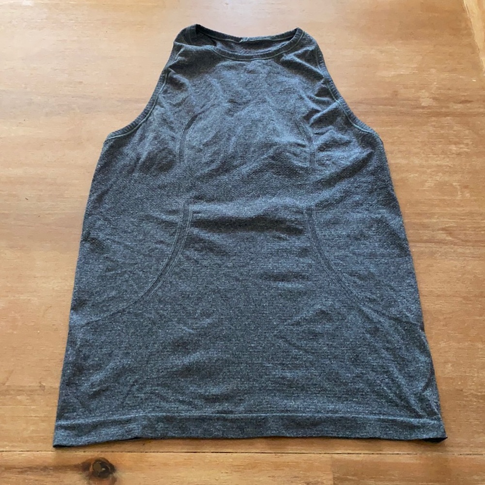 Lululemon swiftly tank size 8